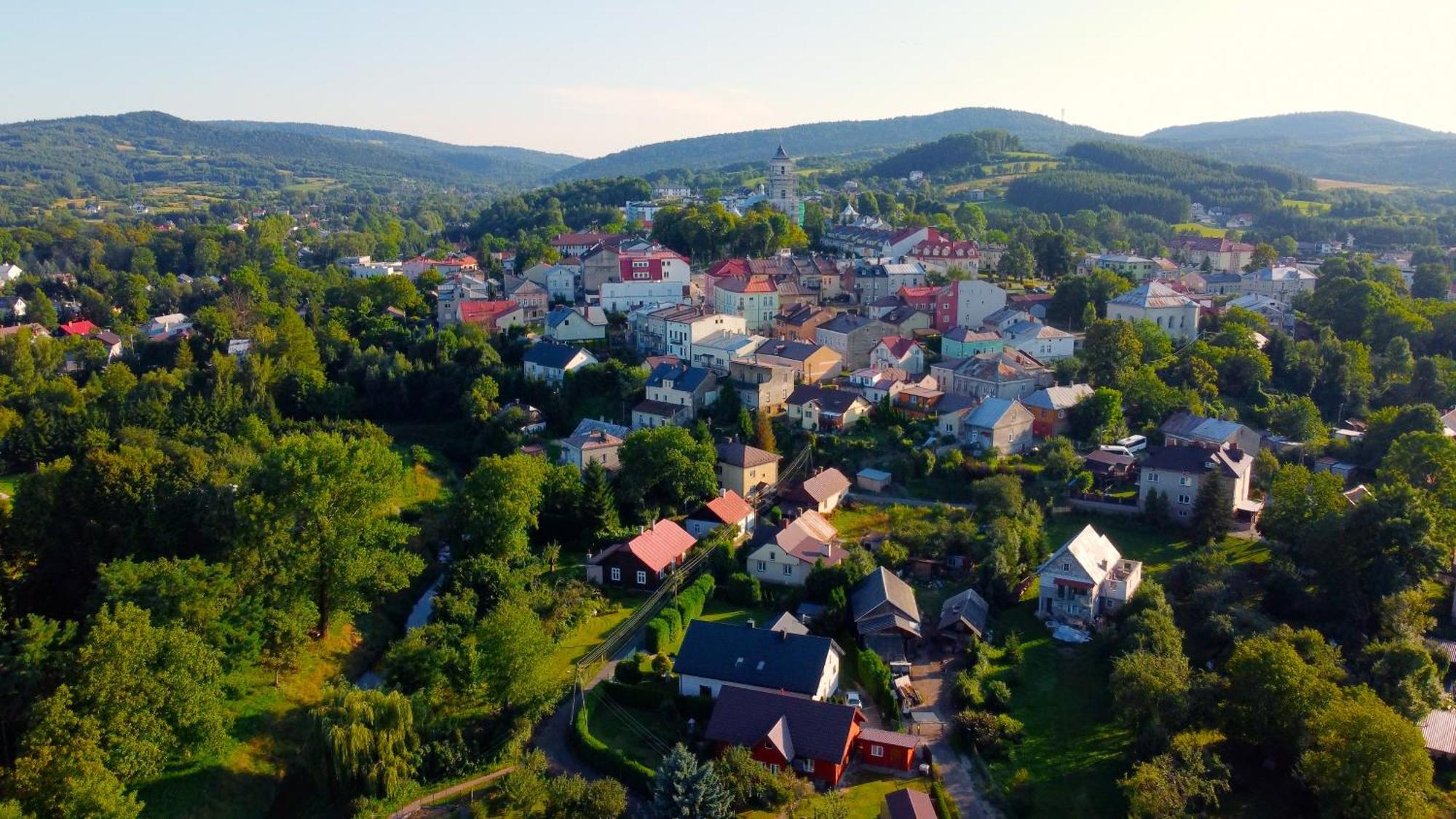 Hotel Restauracja Jas Wedrowniczek Rymanów Εξωτερικό φωτογραφία