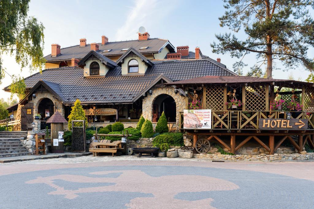 Hotel Restauracja Jas Wedrowniczek Rymanów Εξωτερικό φωτογραφία
